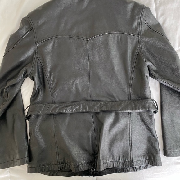 Leather jacket - Picture 2 of 7
